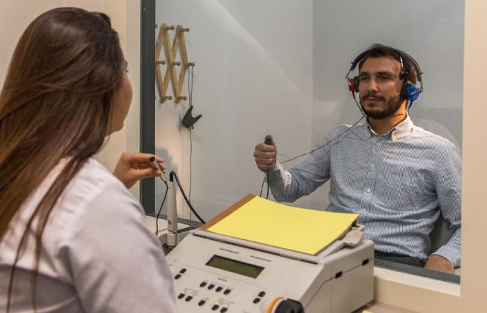 hearzap-kochi-free-pta-hearing-test-ernakulam